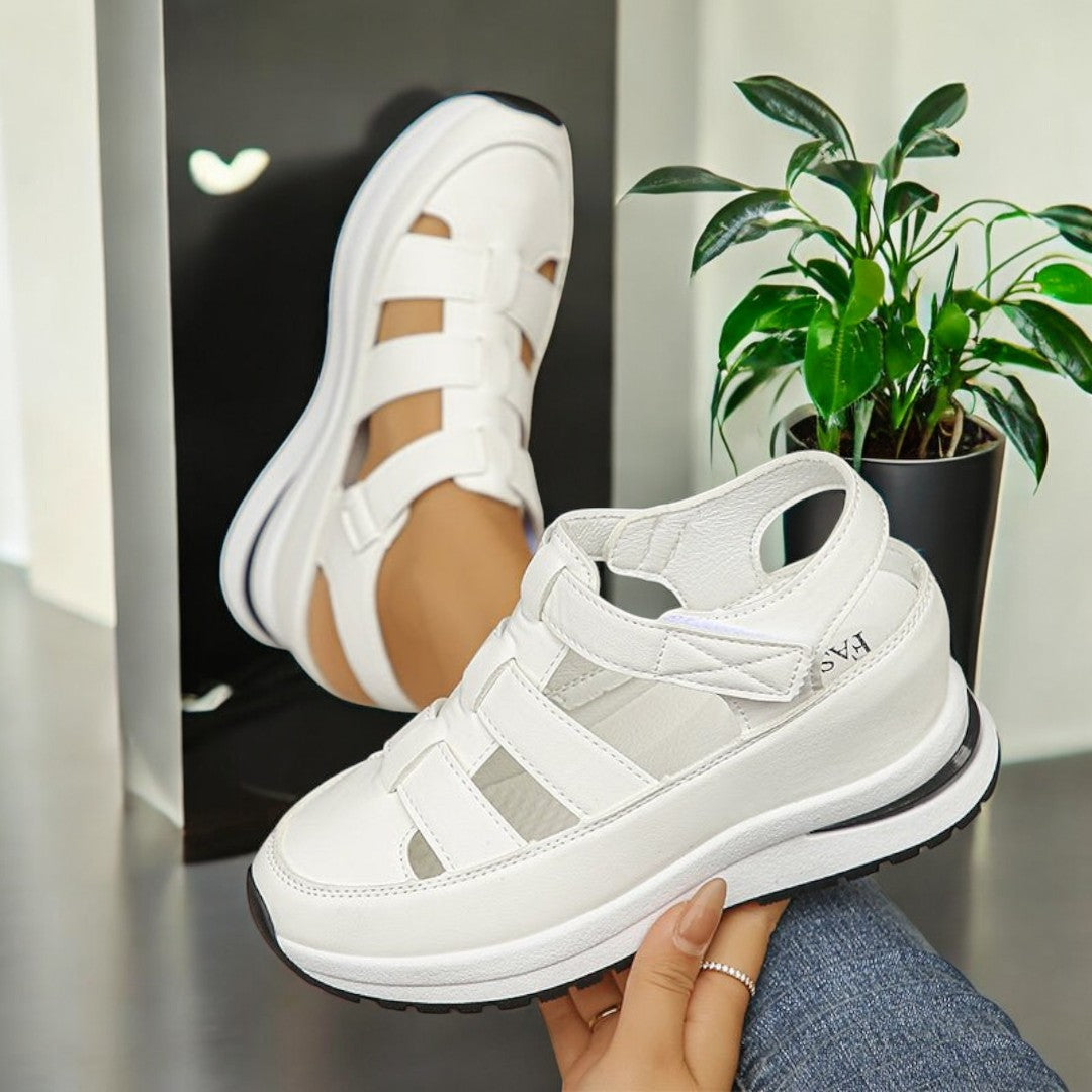 Macie Round Closed Toe Sandals
