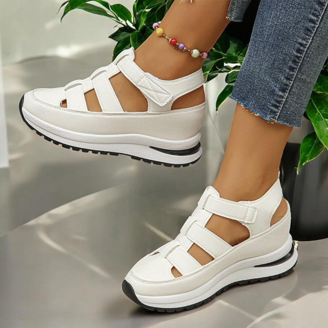 Macie Round Closed Toe Sandals